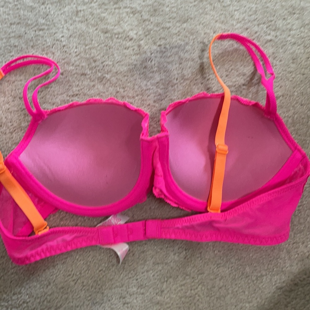 Victoria’s Secret PINK bra NWOT - Picture 4 of 4